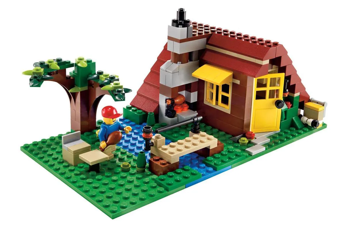 LEGO Creator Houthakkershut 5766 - 355 Stukken - Bruin/Geel