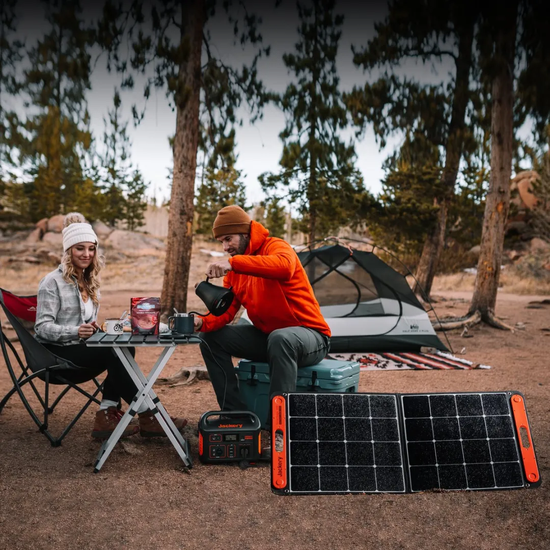Jackery Explorer 500 Powerstation 518Wh - 500W - met 100W Zonnepaneel