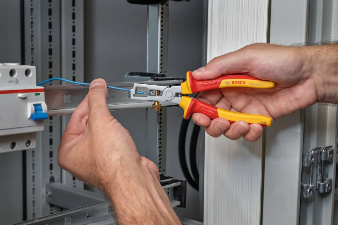 Bosch Professional Universele Draadstriptang 160mm - Rood/Geel