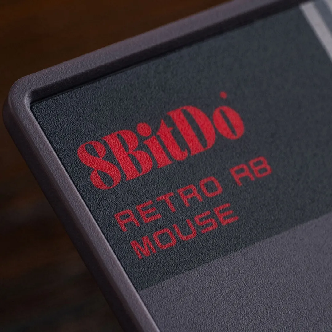 8Bitdo Retro R8 N Edition Muis - PixArt PAW3395 26.000 DPI - Grijs/Wit