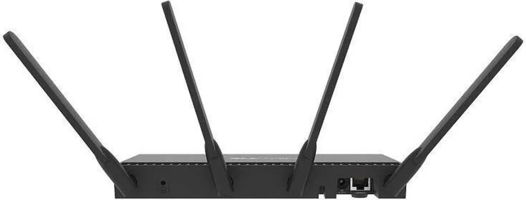MikroTik RB4011iGS+5HacQ2HnD-IN Router - 10x Gigabit LAN