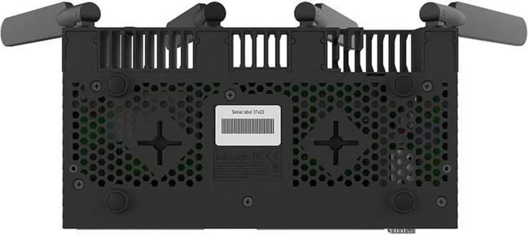 MikroTik RB4011iGS+5HacQ2HnD-IN Router - 10x Gigabit LAN