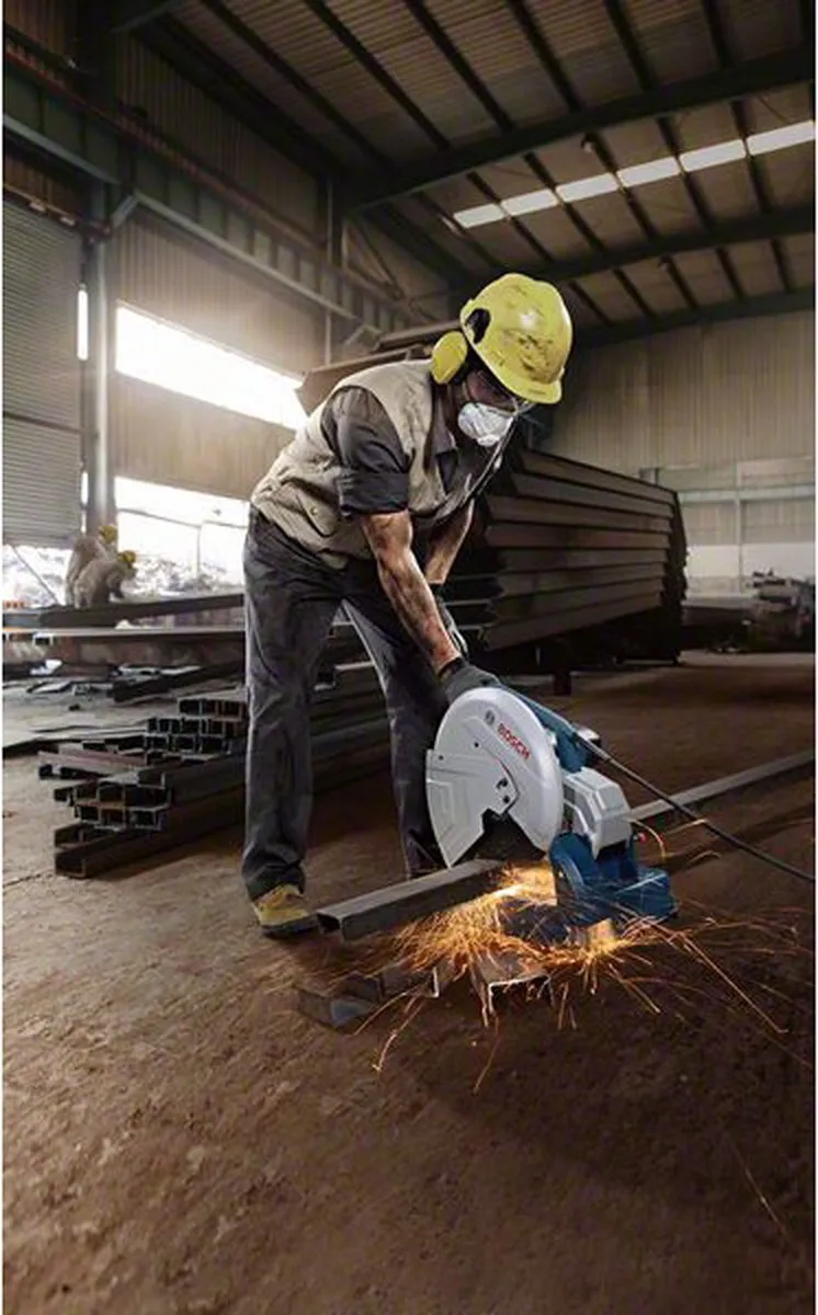 Bosch Professional Metaalzaag 2400W 0601B37200
