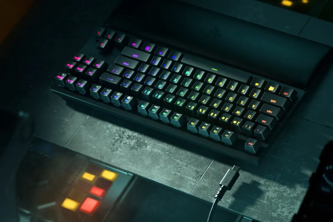 Razer Huntsman V2 RZ03-03940300-R3M1 Toetsenbord - US Qwerty - Zwart