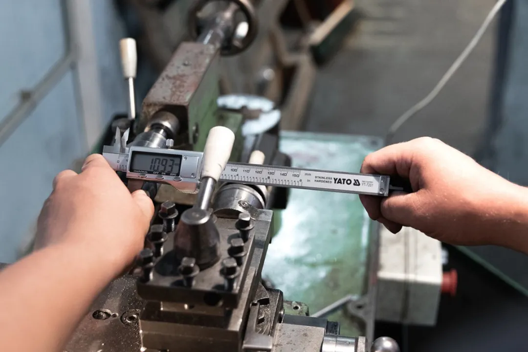 HBM Digitale Schuifmaat Breuken 150mm - RVS