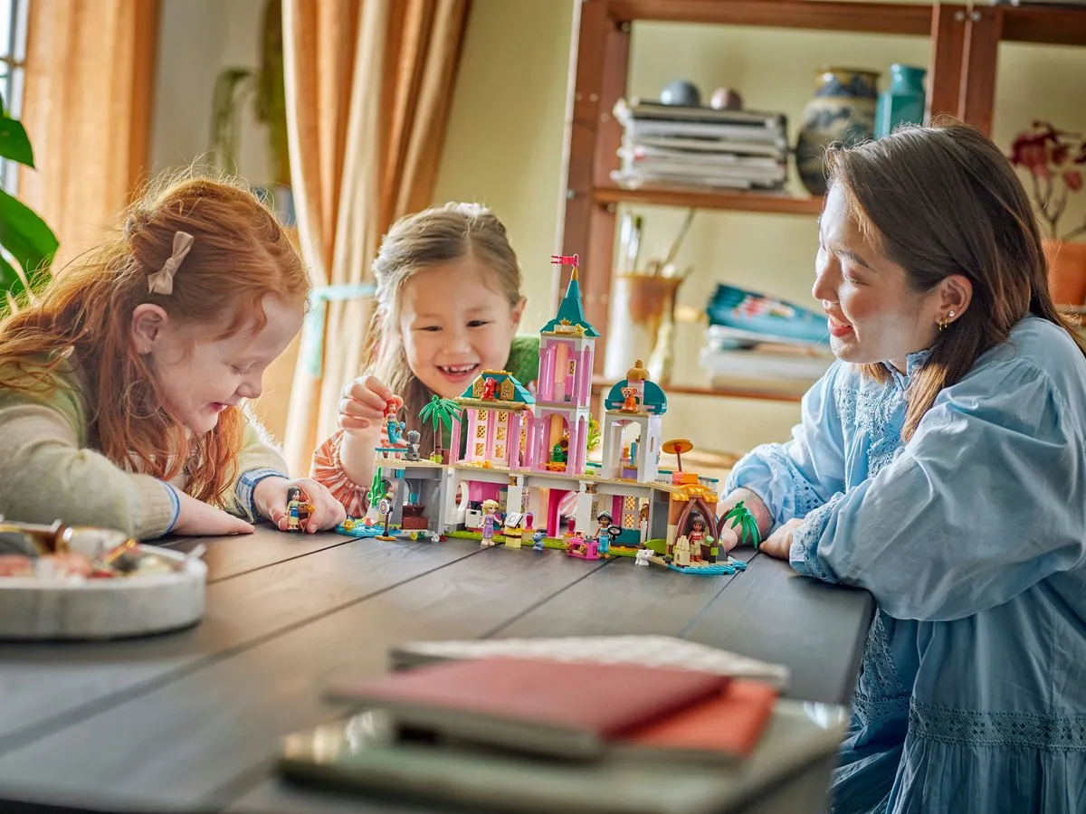 LEGO Disney Prinsessenkasteel 43267 - 787 Stukken - Multi