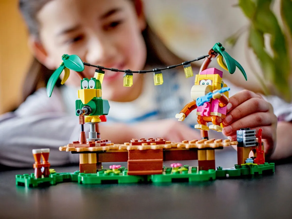 LEGO Super Mario Dixie Kongs Jungleshow 71421 - 174 Stukken