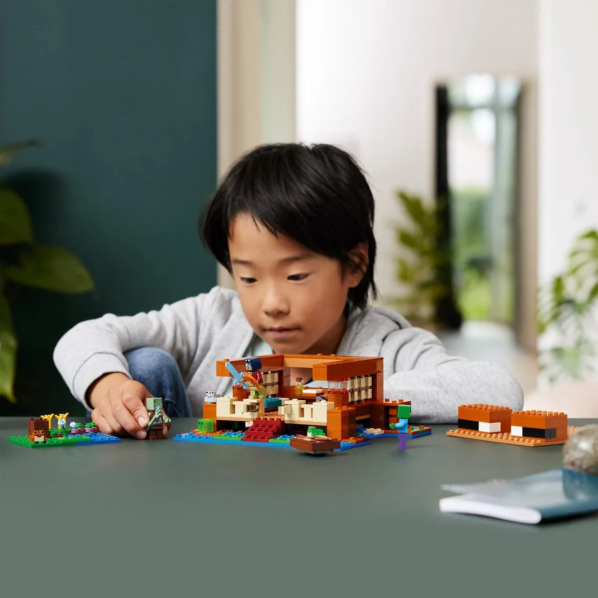 LEGO Minecraft Het Kikkerhuis 21256 - 400 Stenen