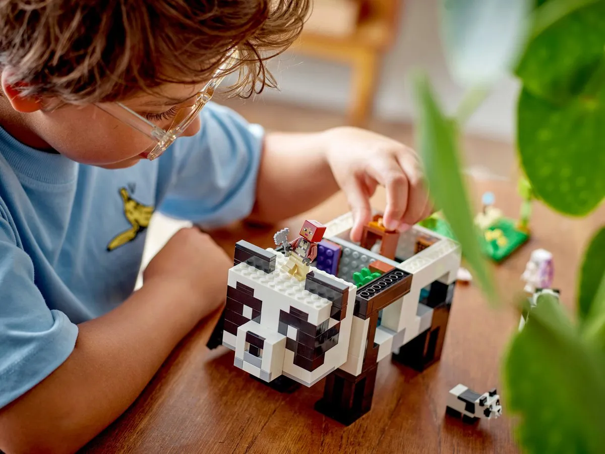 LEGO Minecraft Panda Huis 21245 - Meerkleurig