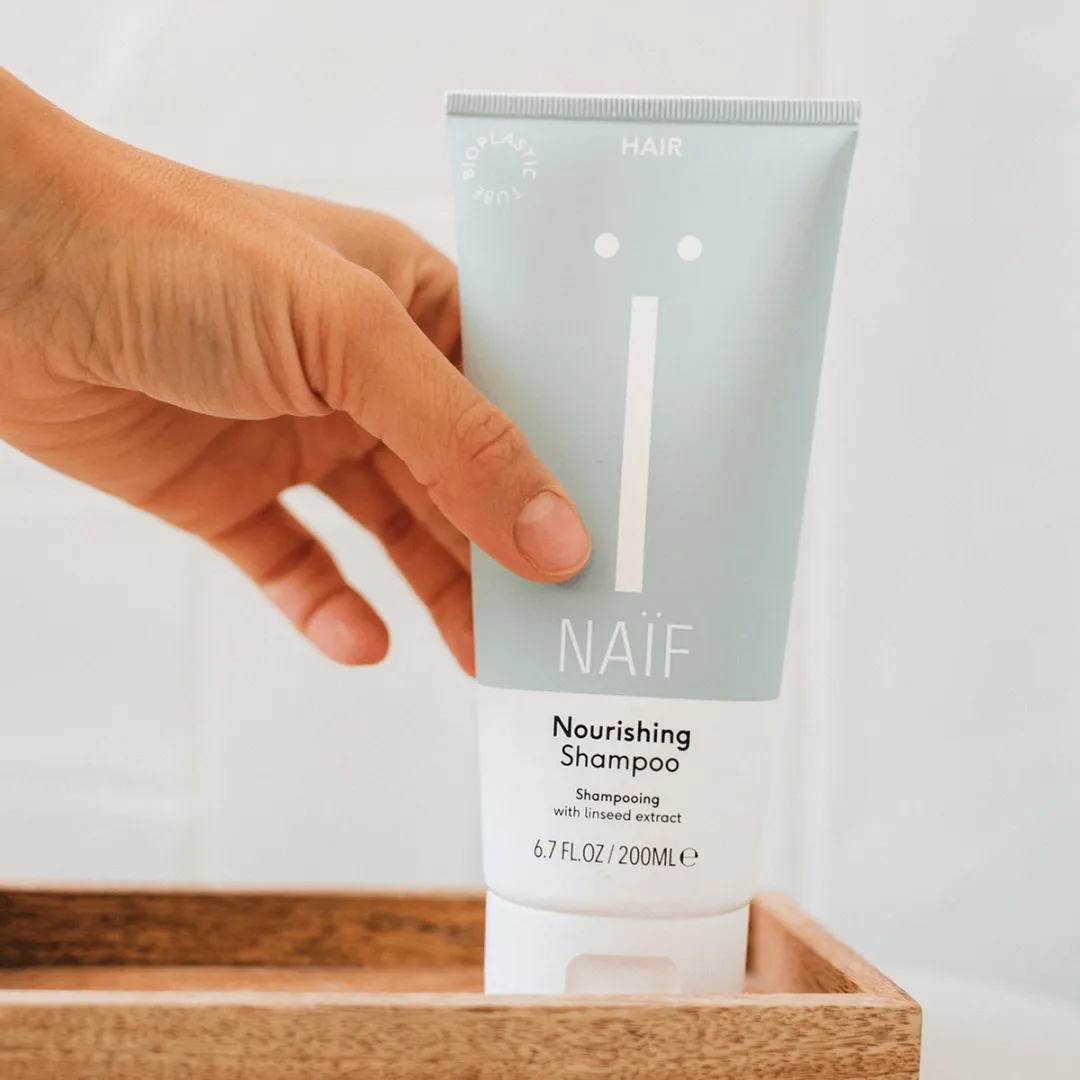 Naïf Voedende Shampoo Voordeelset 2x200ml