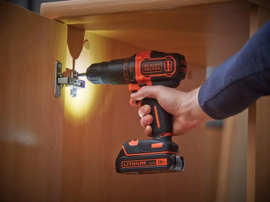 BLACK+DECKER BDCHD18KB-QW Schroef-/klopboormachine - 2x 1,5Ah accu's