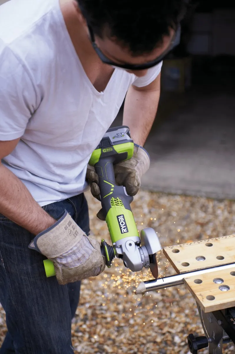 Ryobi ONE+ R18AG-140S Haakse Slijper 115mm - 18V - 4.0Ah Accu - afbeelding 6 van 6