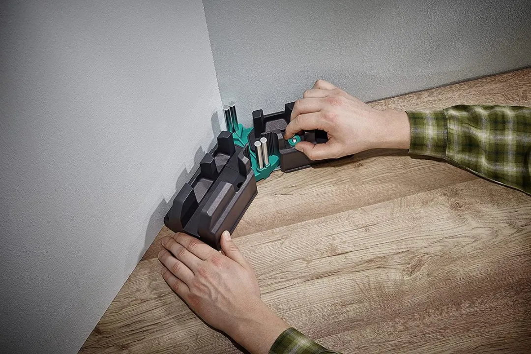 Wolfcraft Wandplintenset 6977000 - 2 Haakjes, Zaag & Kitpers