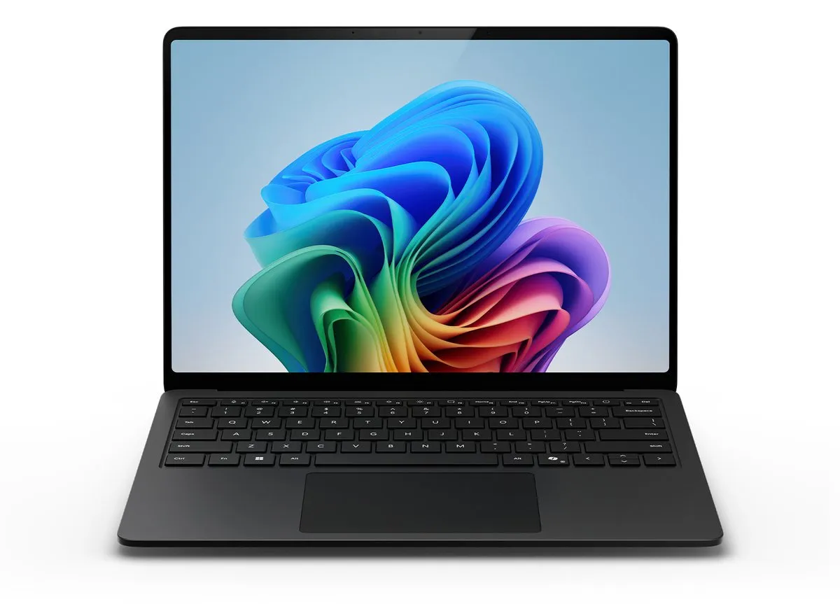 Microsoft Surface Laptop 7 Copilot+ PC - 13.8" Touchscreen 16GB 512GB SSD - Zwart