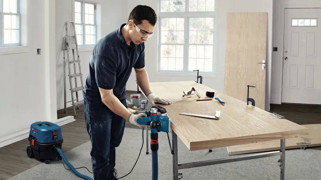Bosch Professional GHO 20-82 Schaafmachine - 700W