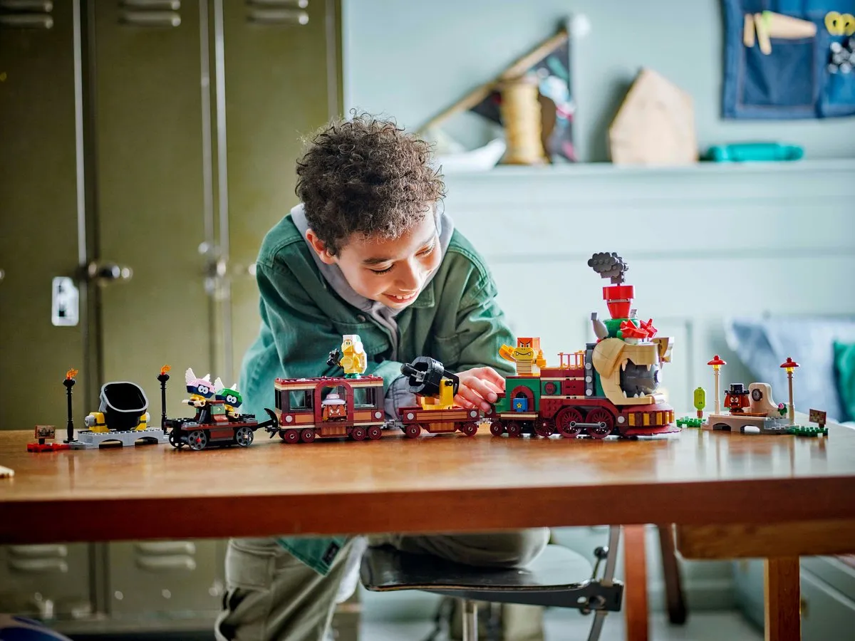 LEGO Super Mario Bowser Exprestrein 71437 - 1392 Stukken