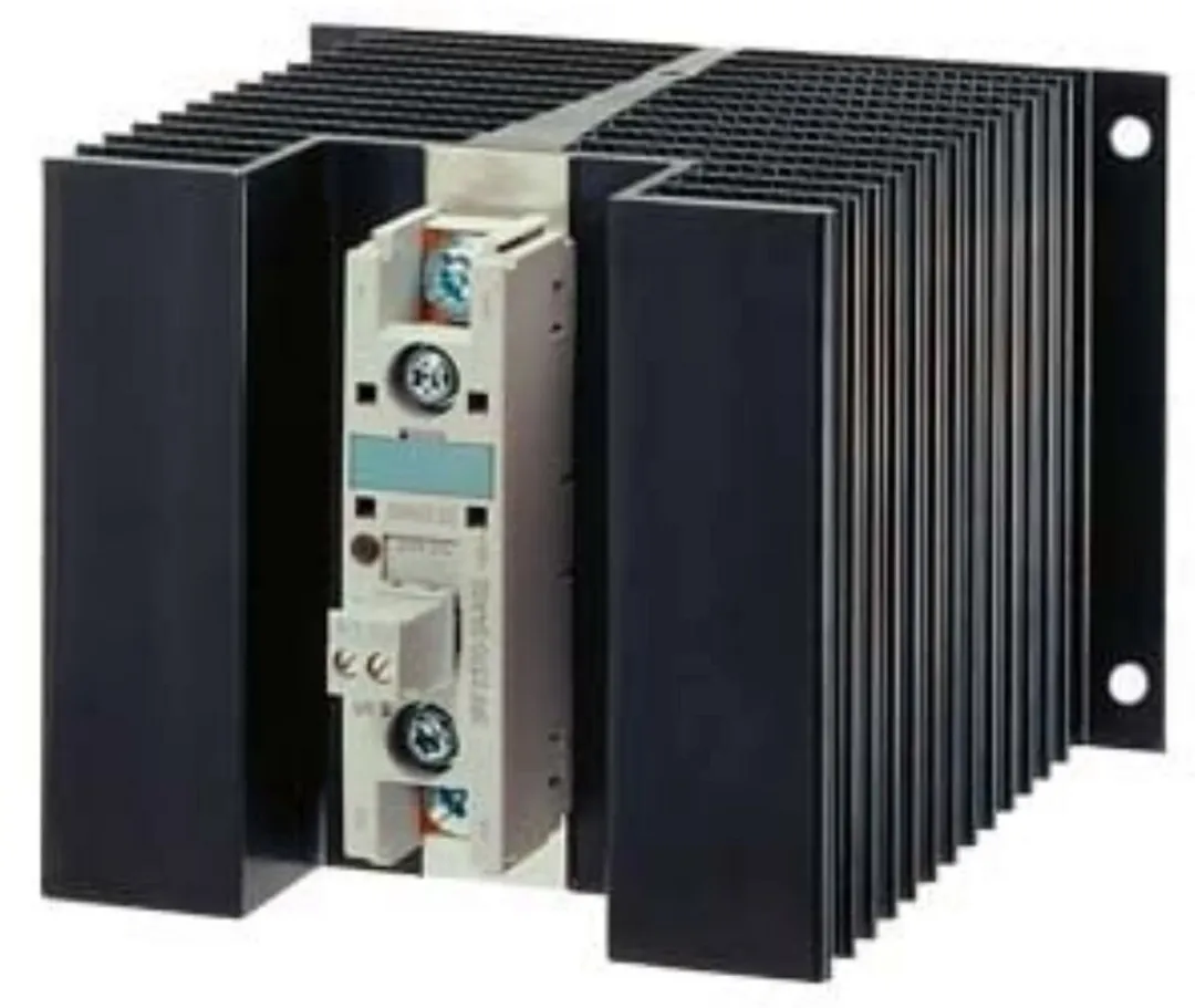 Siemens 3RF23703AA04 SSR 70A