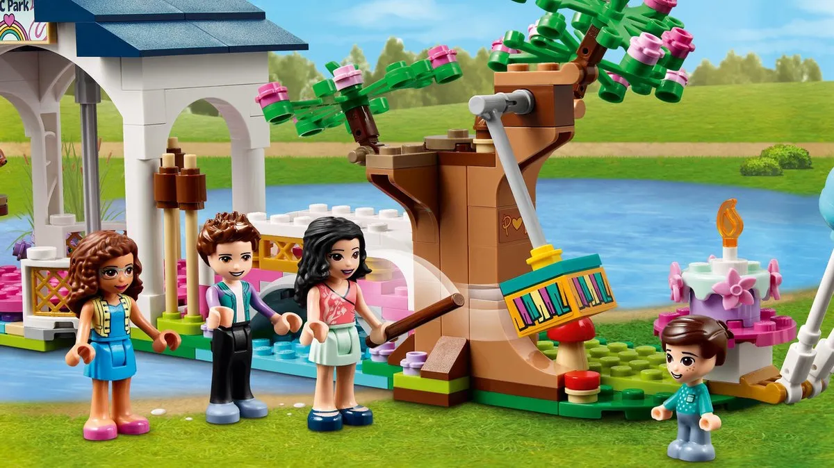 LEGO Friends Heartlake City Park 41447 - 432 Stukken