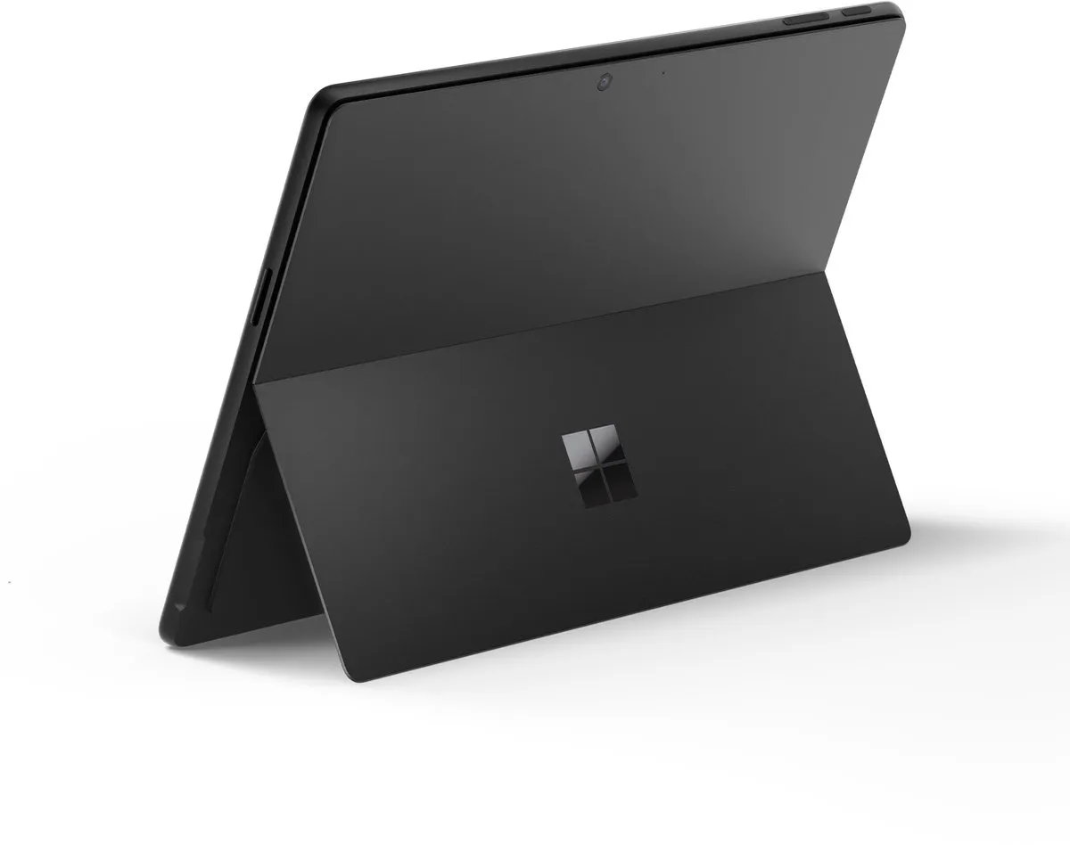 Microsoft Surface Pro 11 - Copilot+ Laptop - 13 inch - Snapdragon X Plus/16GB RAM/512GB SSD - Zwart