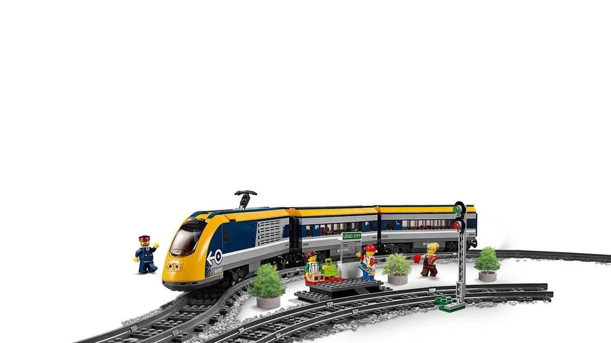 LEGO City Passagierstrein 60197 - 677 Stukken - 4 Minifiguren