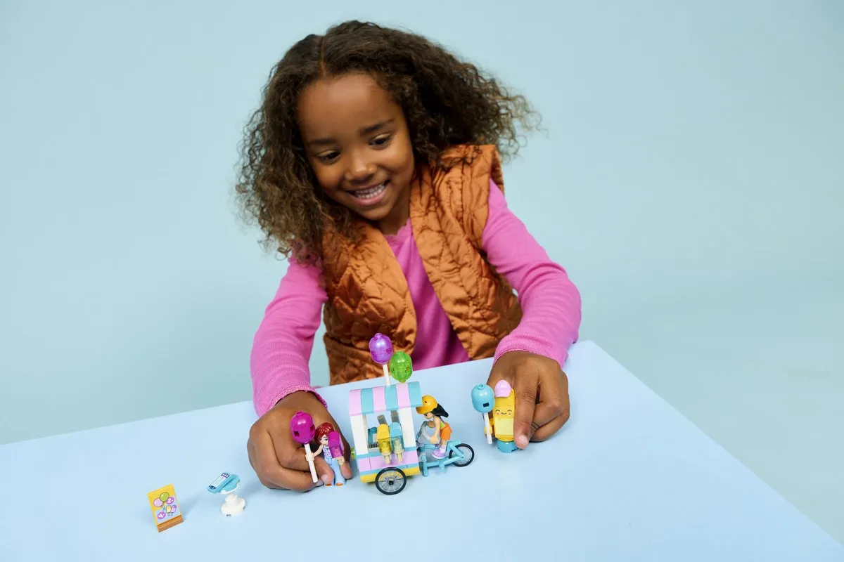 LEGO Friends IJsjes- en Ballonnenkraam 42692 - 107 Stukken