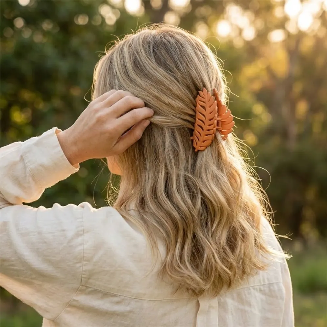 NuveX Oranje Bladvormige Haarclip - Matte Kunststof
