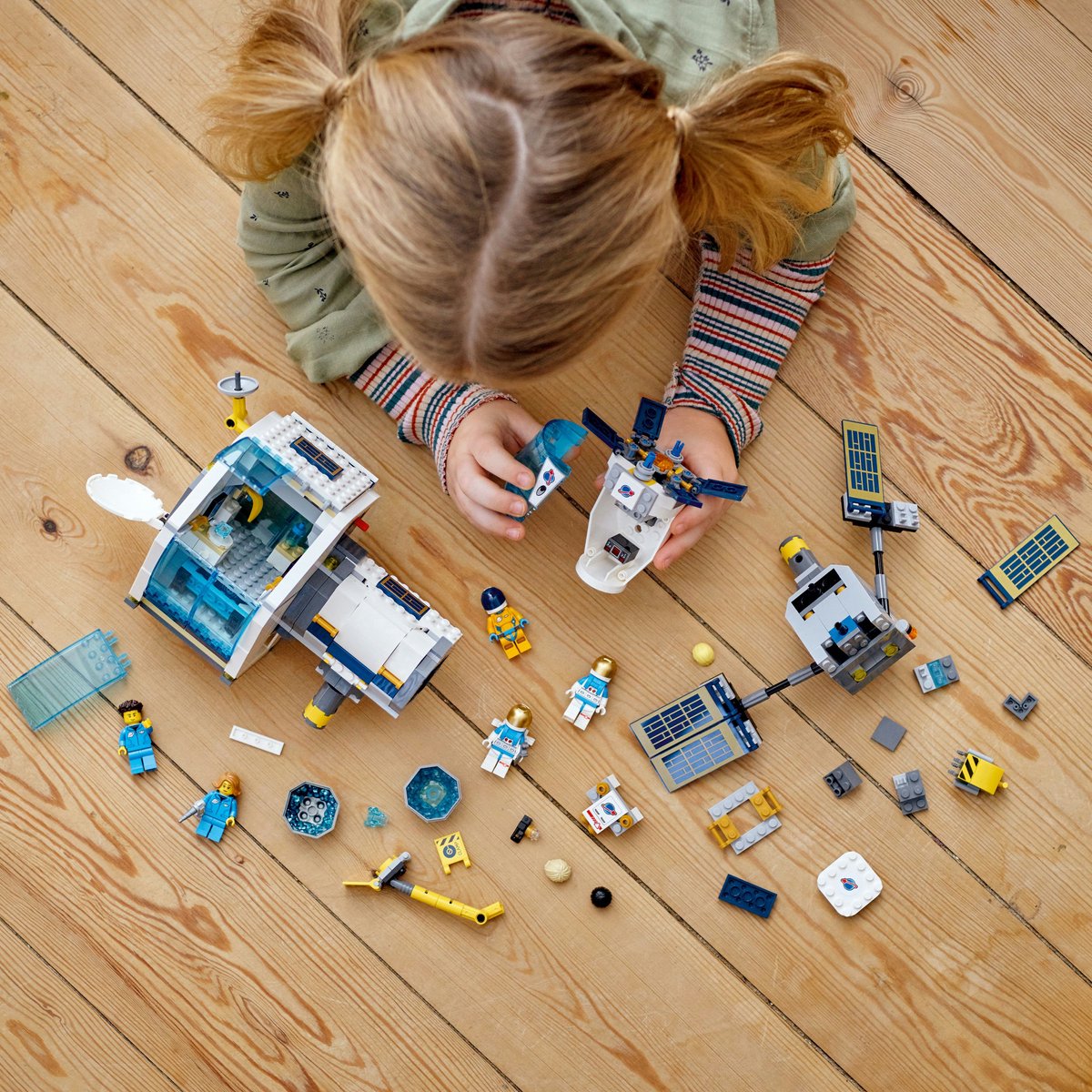 LEGO City Ruimtestation op de Maan - 60349