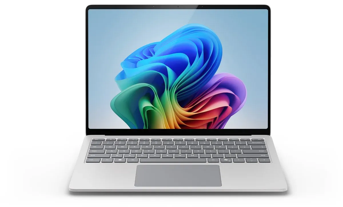 "Microsoft Surface Laptop 7 Copilot+ PC Qualcomm Snapdragon X1P-64-100 35 cm (13.8"") Touchscreen 16 GB LPDDR5x-SDRAM 256 GB SSD Wi-Fi 7 (802.11be) Windows 11 Pro Platina"