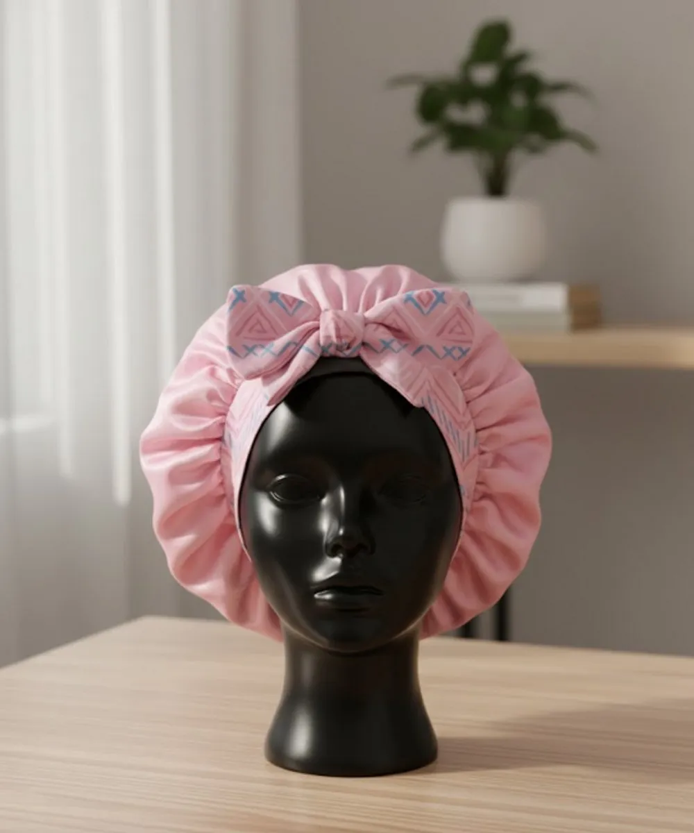 NUVEX Lichtroze Satin Haarbonnet met Geometrische Strik