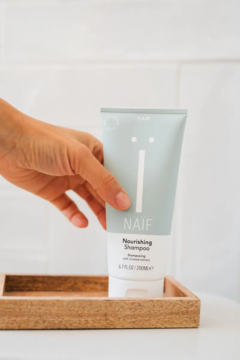 Naïf Voedende Shampoo 200ml