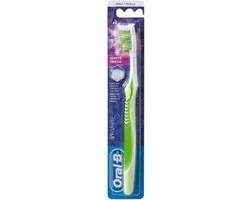 Oral-B 3D White & Fresh 35M Tandenborstel - Wit