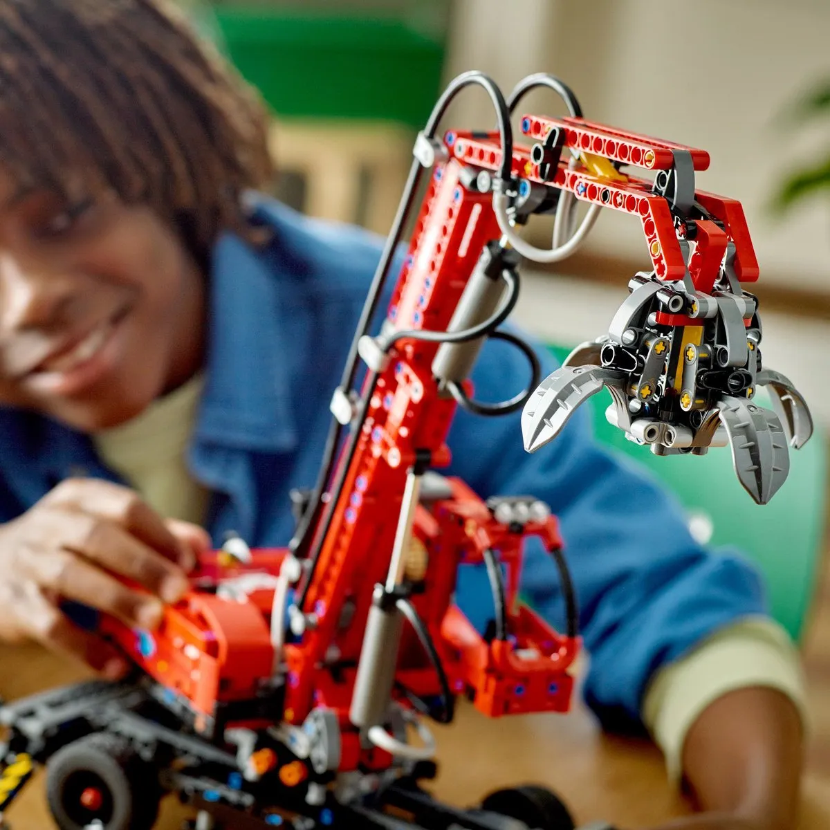 LEGO Technic Overslagkraan 42144