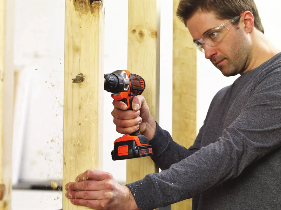 BLACK+DECKER MT218K-QW Accuschroef-/boormachine 18V