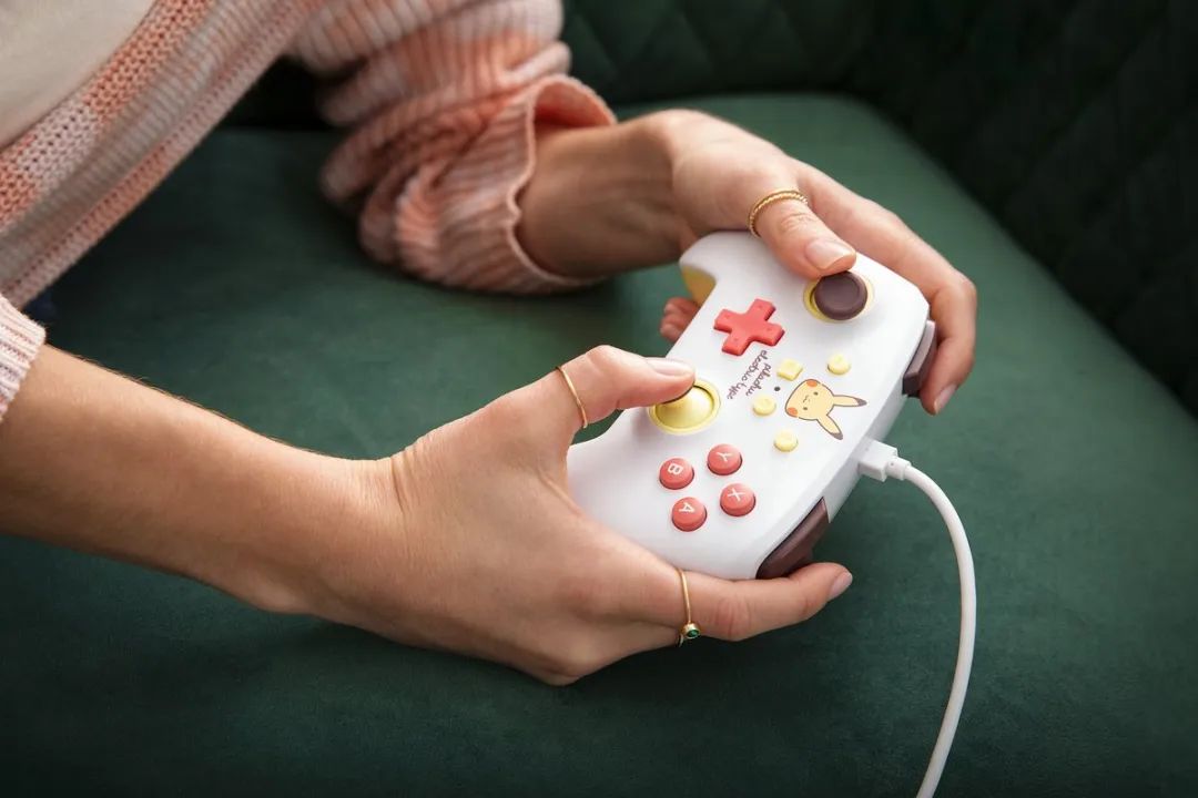 POWERA Geavanceerde Bedrade Controller Pikachu 1522661-01 - Wit - afbeelding 6 van 6