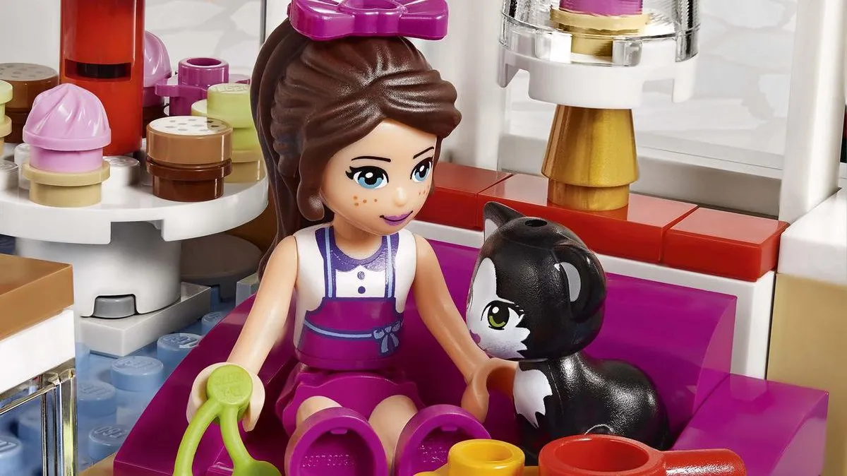 LEGO Friends Heartlake Cupcake Café 41119 - 439 Stukken - afbeelding 6 van 6