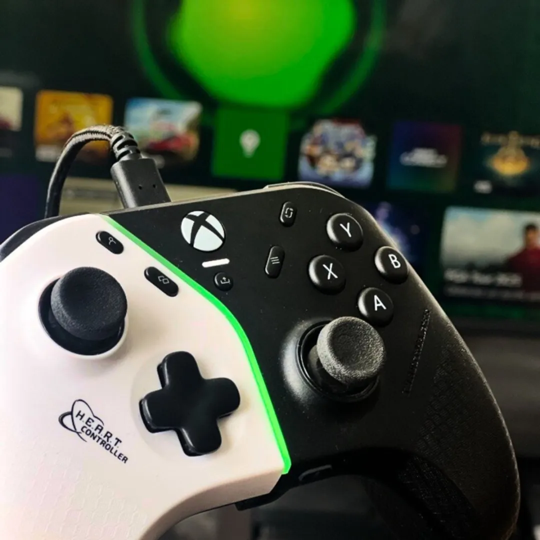 Thrustmaster HEART Gamepad - voor Xbox Series X|S / PC - Hall-effect - anti-drifttechnologie