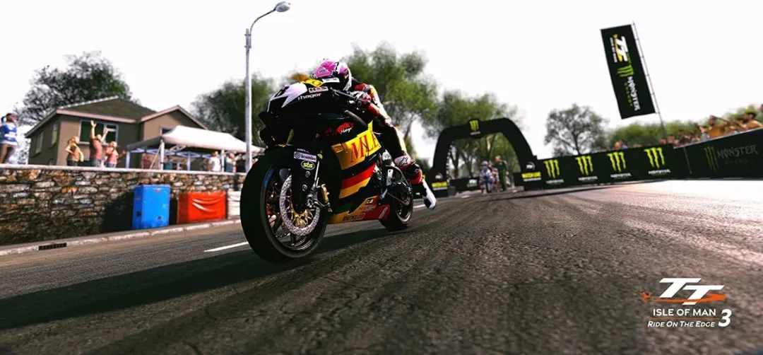Nacon TT Isle of Man Ride on the Edge 3 PS5 - 5 Talen
