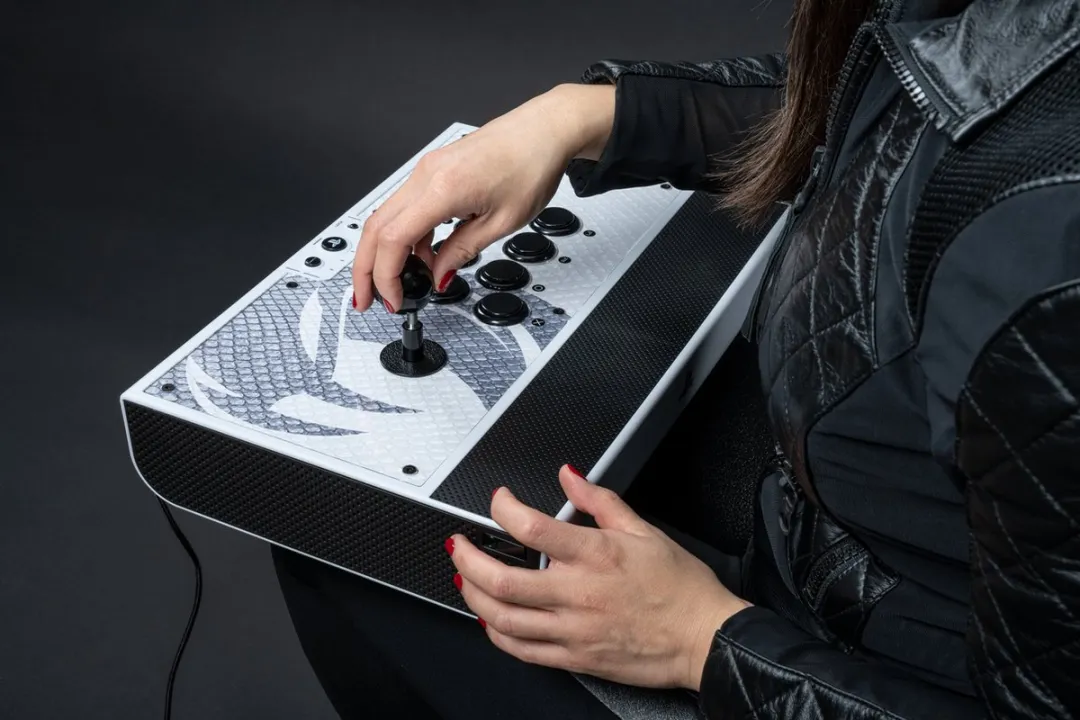 Nacon Daija Arcade Stick PS5/PS4 - 18 Knoppen Wit - afbeelding 6 van 6