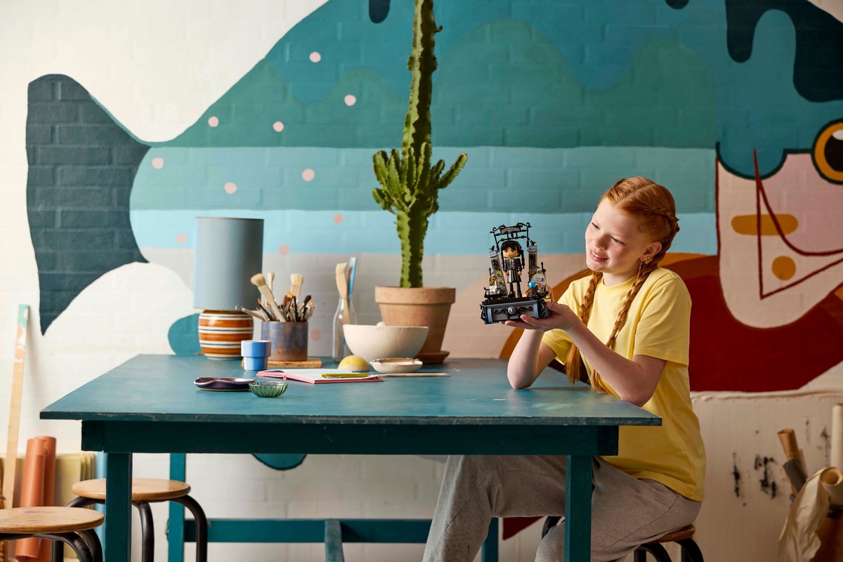 LEGO Wednesday: Wednesday Addams figuur - 76780