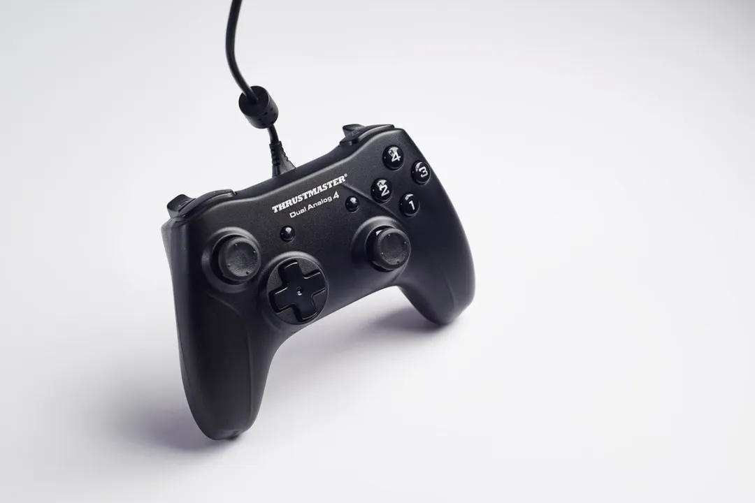 Thrustmaster Dual Analog 4 Gamepad - USB - 12 Knoppen - Zwart - afbeelding 6 van 6