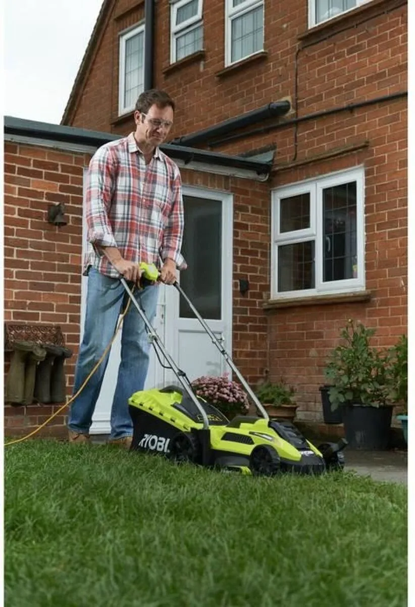 Ryobi RLM13E33S Elektrische Grasmaaier 850W - 35L