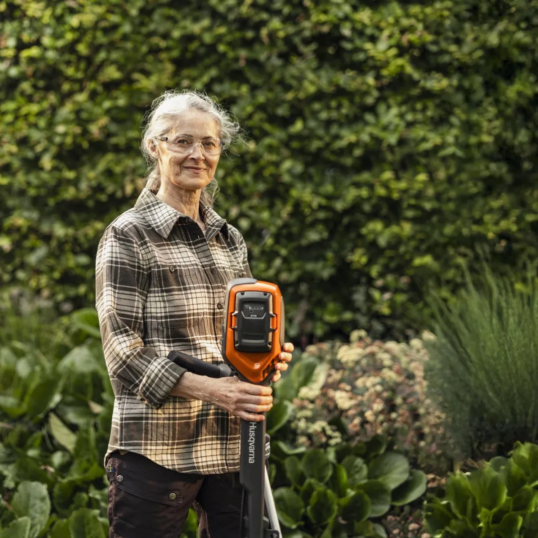 Husqvarna 220iR Accu Trimmer 36V - 36cm Snijbreedte