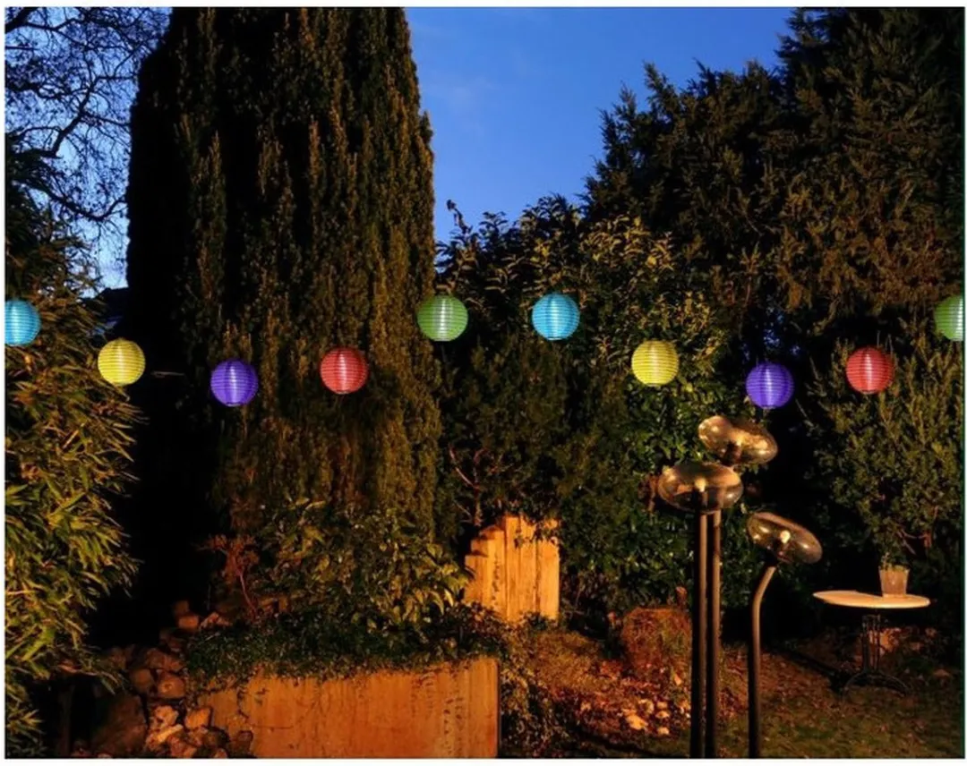 Anna's Collection Solar Feestverlichting Lichtsnoer 2,5m - 10 LED Lampionnen - Multicolor