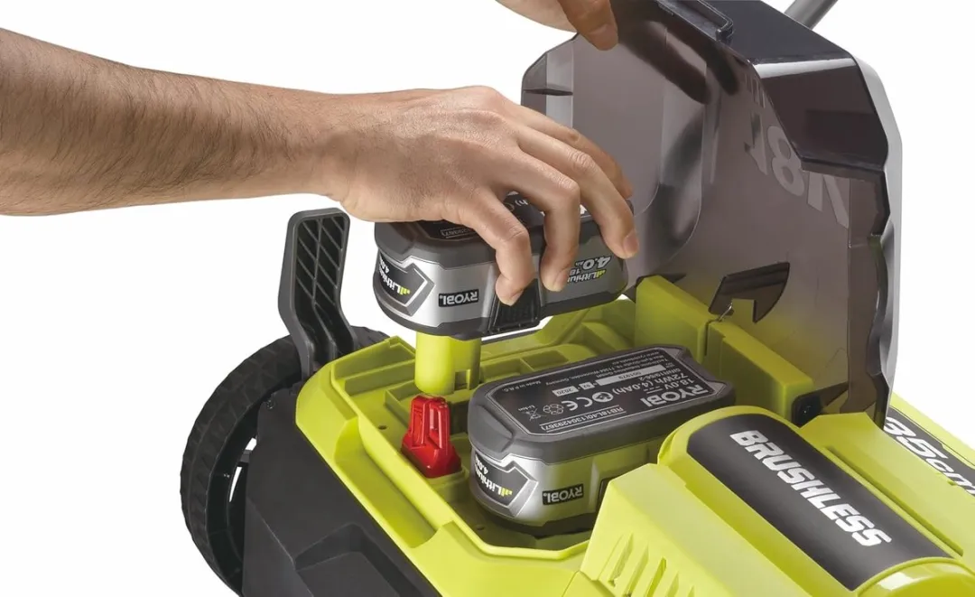 Ryobi RY18SFX35A-0 Accu-Verticuteermachine
