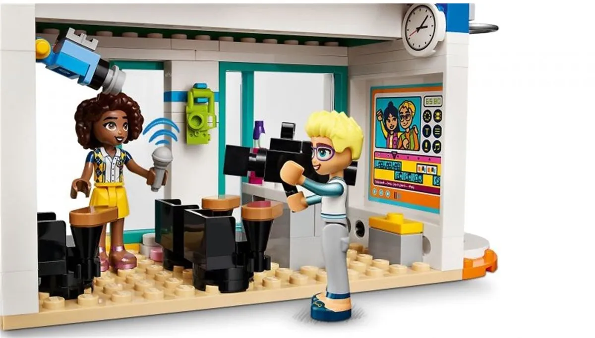 LEGO Friends Internationale School 41731 - Multicolor