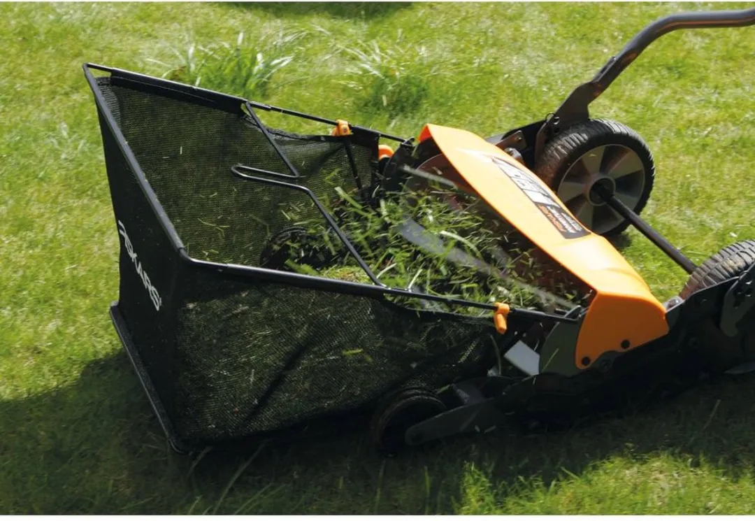 Fiskars StaySharp Grasopvangbak 18L