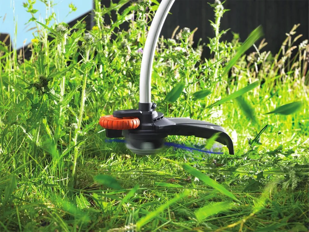BLACK+DECKER GL8033-QS Strimmer 800W
