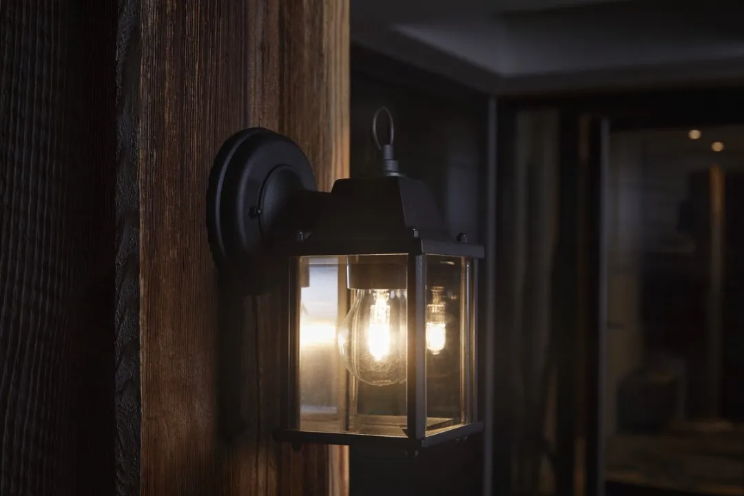 Osram Endura Classic Buitenlamp E27 Zwart - Wandmontage