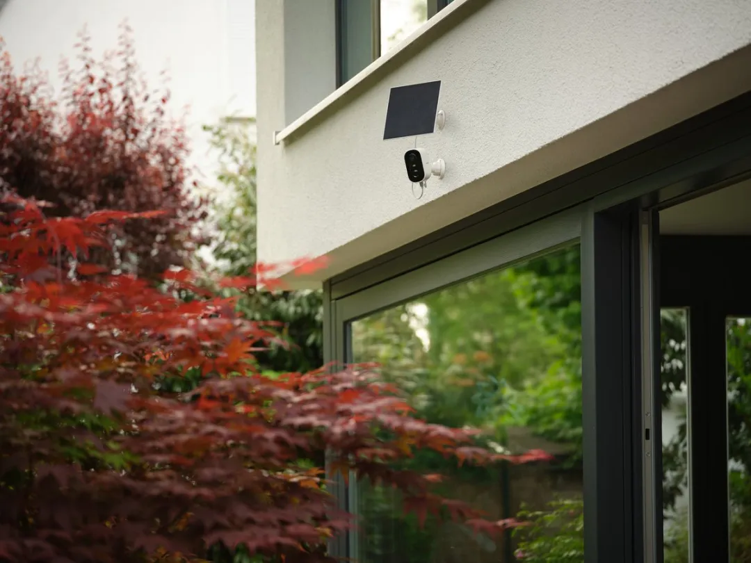 Osram SMART+ WiFi Buitencamera Solar 4MP - 5200mAh - IP66 - Wit - afbeelding 6 van 6