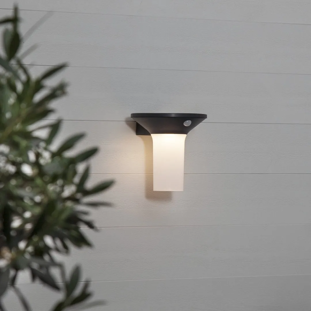 Star Trading Solar Wandlamp Valta - 1.5W Warm Wit - Buiten